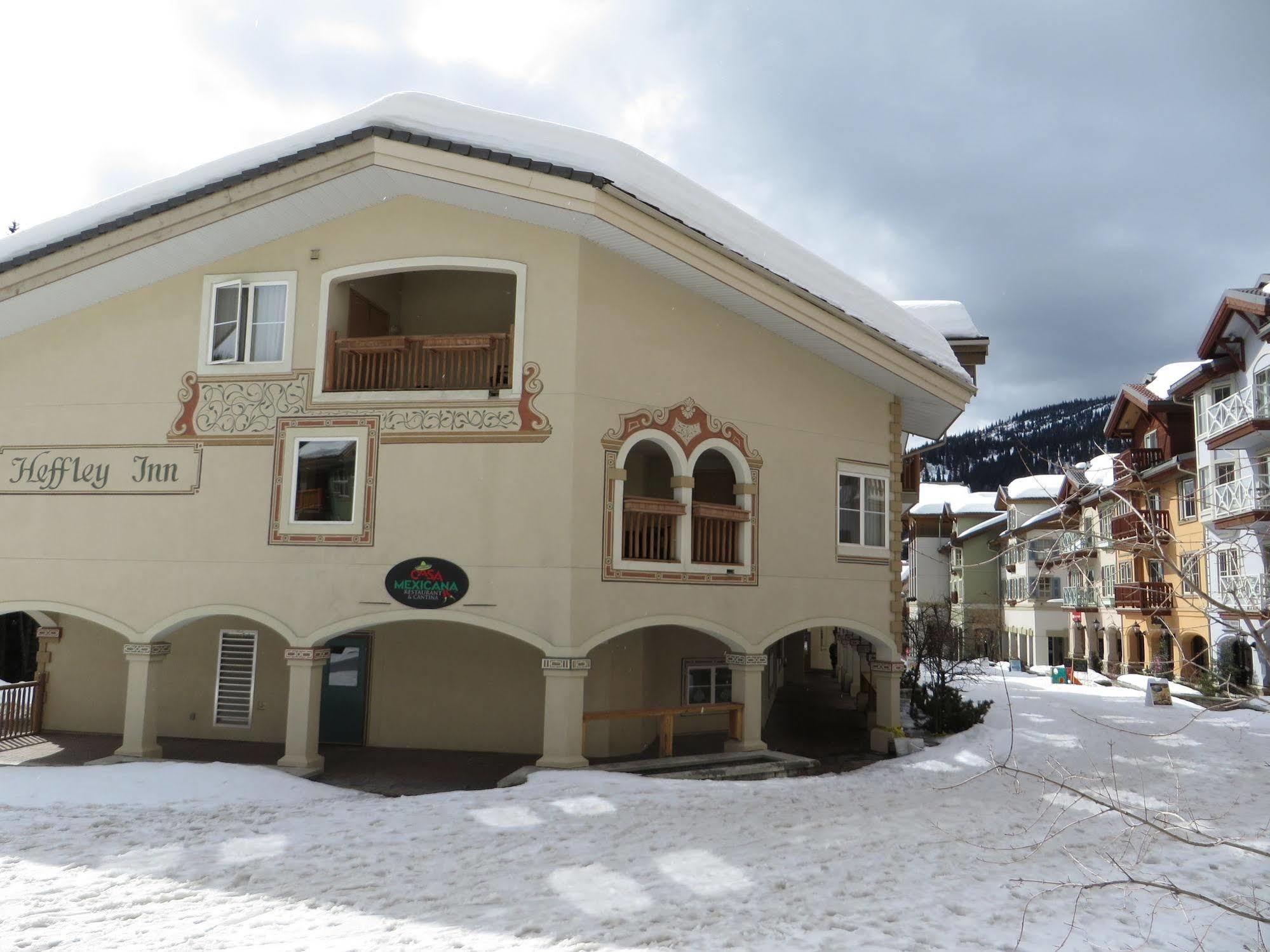 Heffley Boutique Inn Sun Peaks Exterior photo